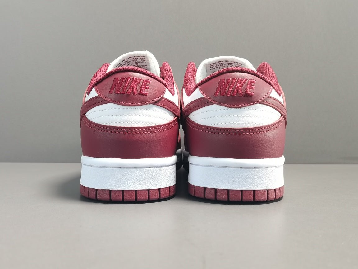 NIKE DUNK x BORDEAUX - Phantom Kicks