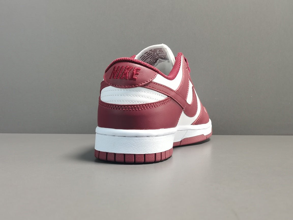 NIKE DUNK x BORDEAUX - Phantom Kicks