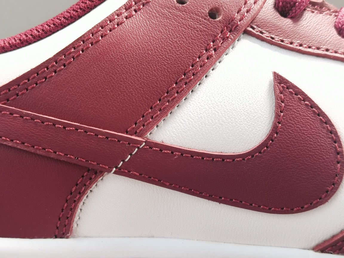 NIKE DUNK x BORDEAUX - Phantom Kicks