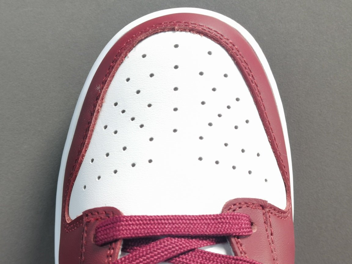 NIKE DUNK x BORDEAUX - Phantom Kicks