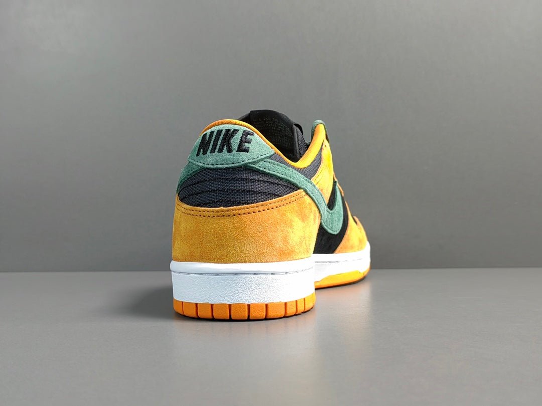 NIKE DUNK x CERAMIC - Phantom Kicks