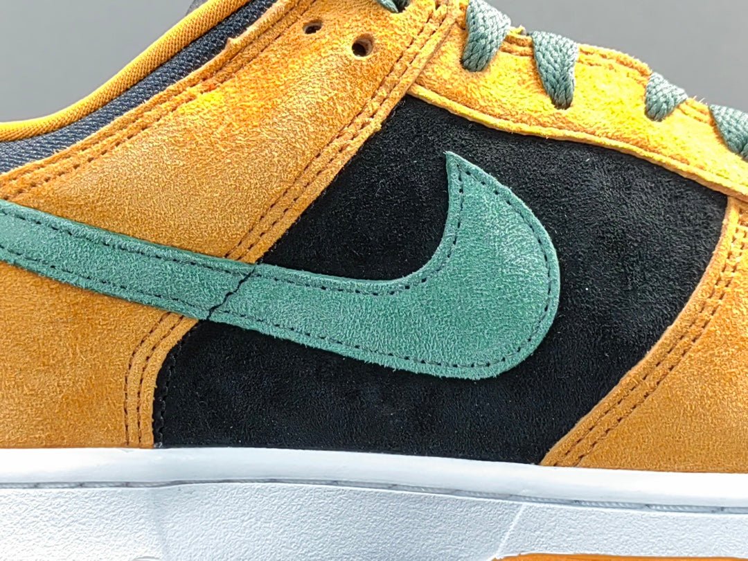 NIKE DUNK x CERAMIC - Phantom Kicks