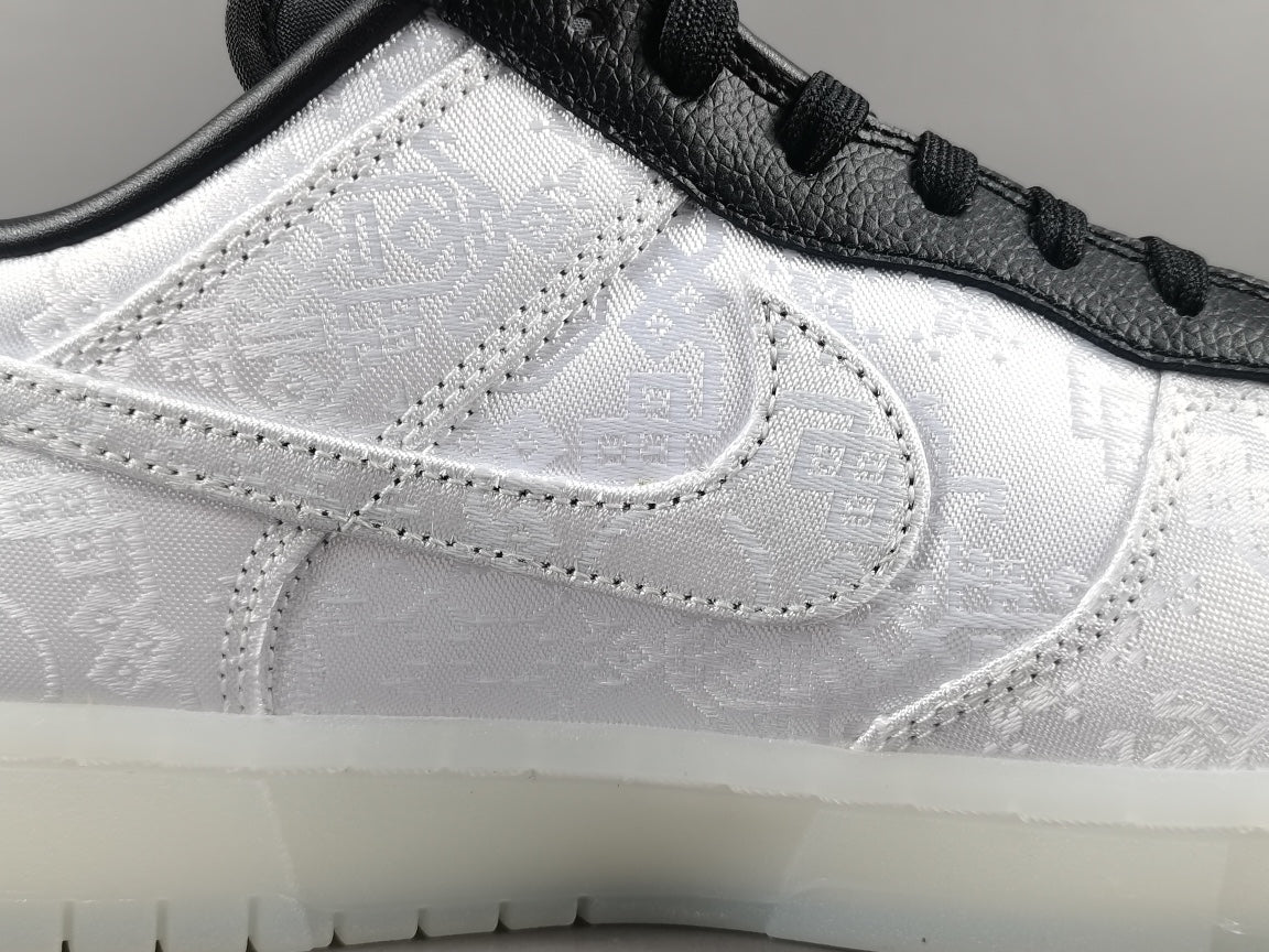 NIKE DUNK x CLOT FRAGMENT WHITE - Phantom Kicks