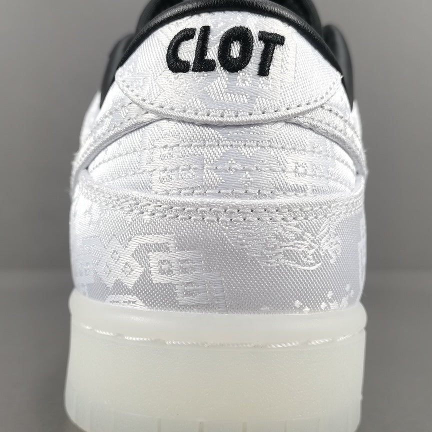 NIKE DUNK x CLOT FRAGMENT WHITE - Phantom Kicks