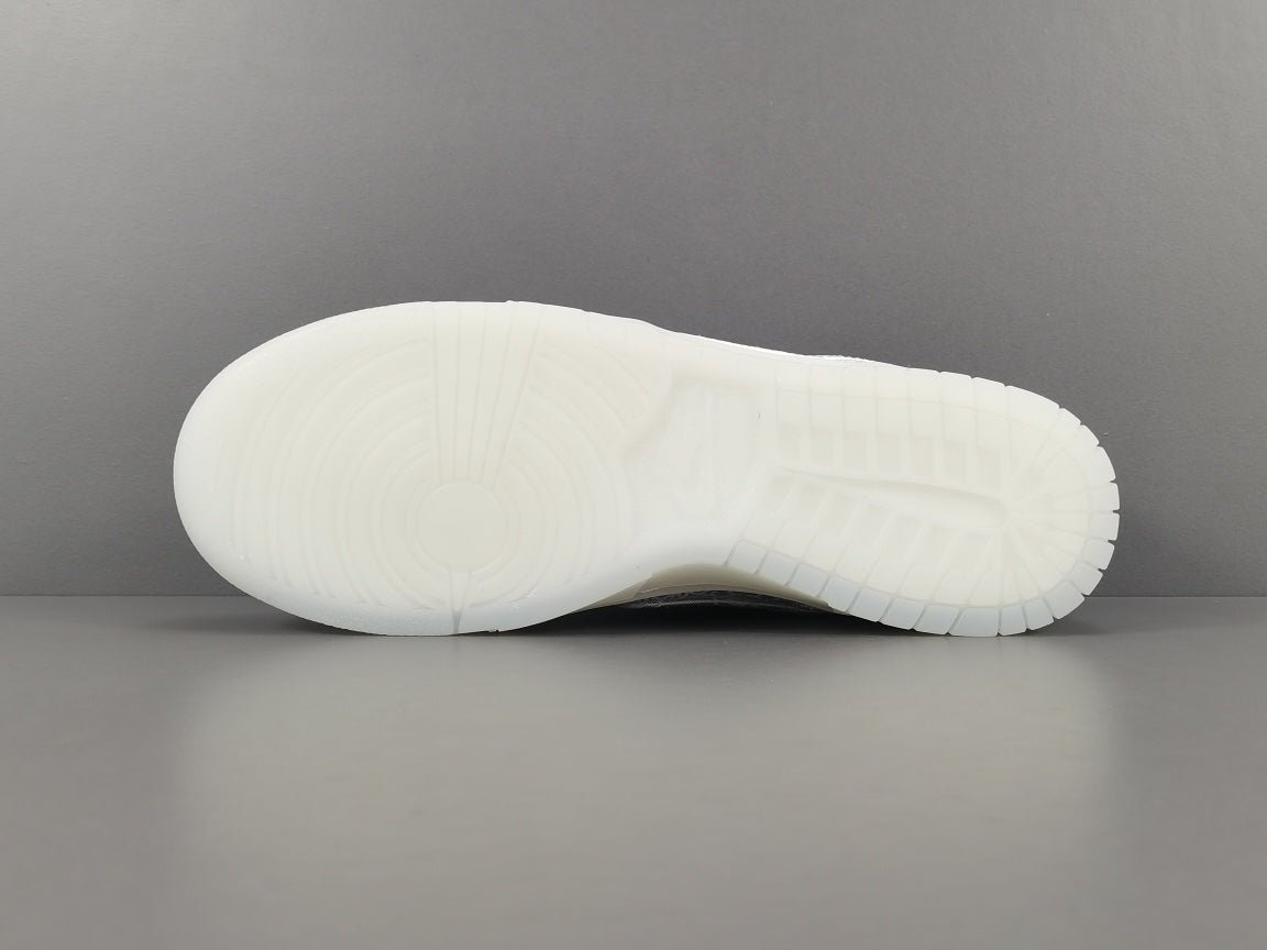 NIKE DUNK x CLOT FRAGMENT WHITE - Phantom Kicks