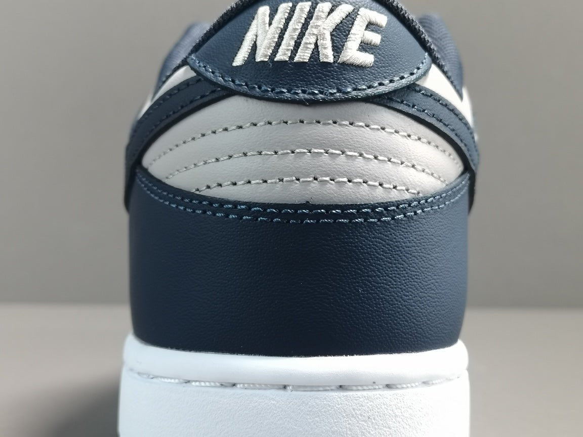 NIKE DUNK x GEORGETOWN - Phantom Kicks