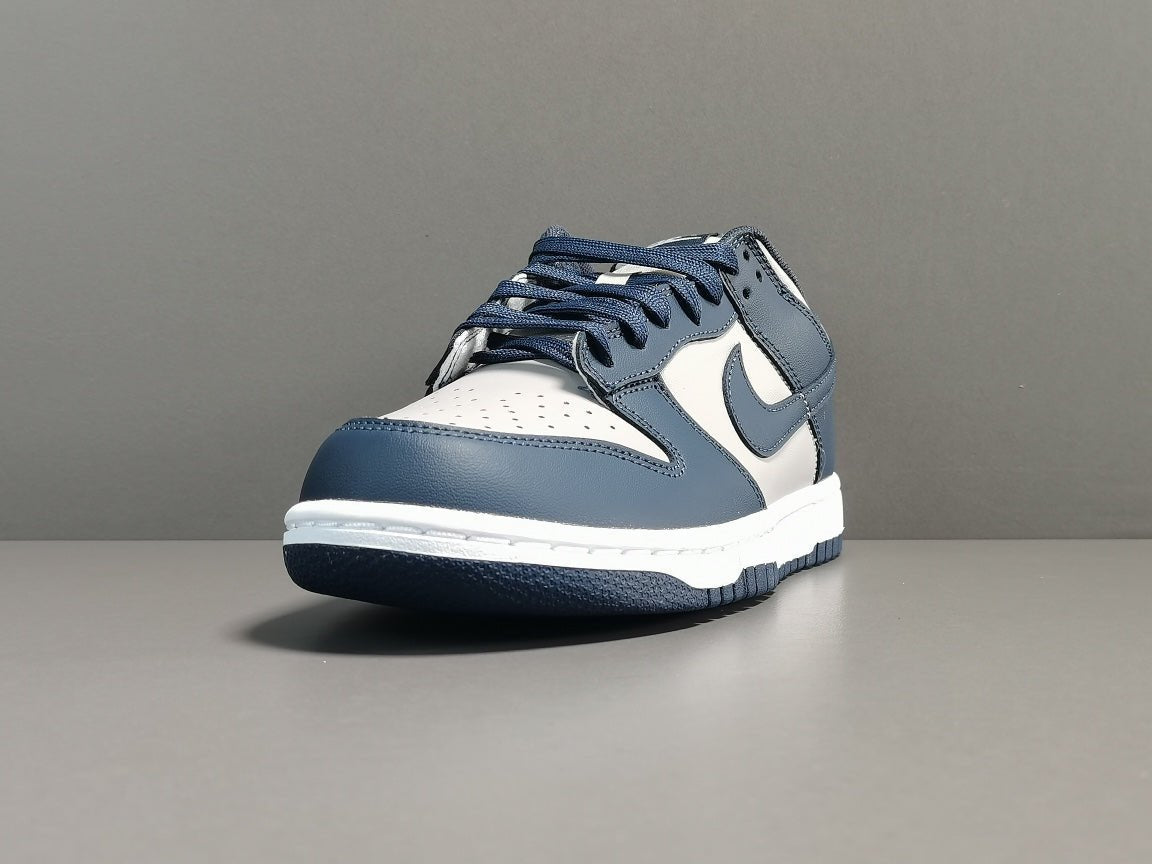 NIKE DUNK x GEORGETOWN - Phantom Kicks