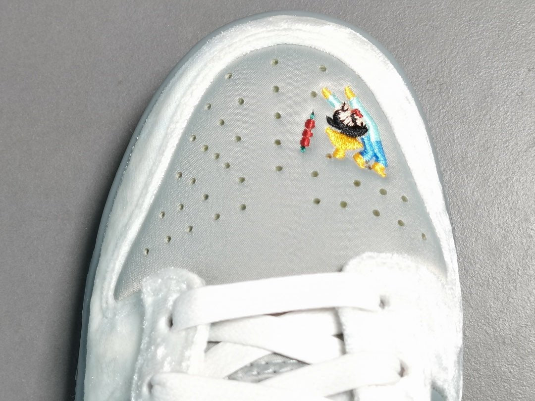 NIKE DUNK x ICE - Phantom Kicks
