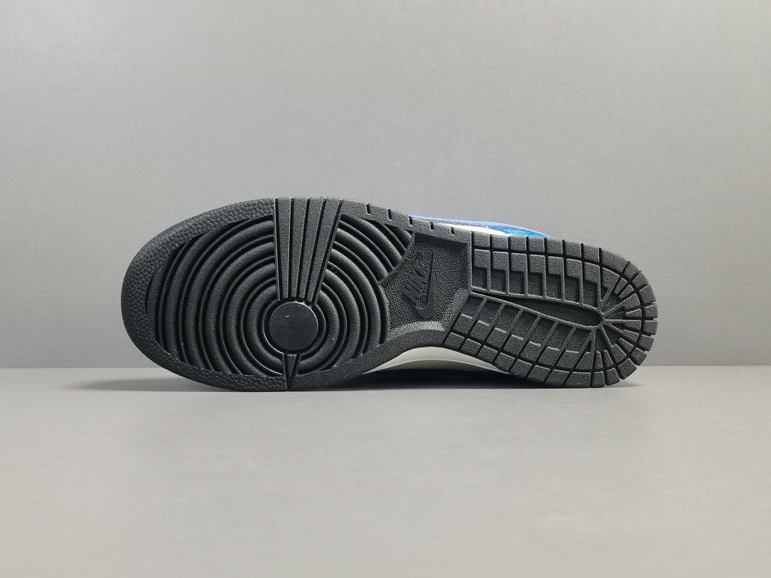 NIKE DUNK x JACKIE ROBINSON - Phantom Kicks