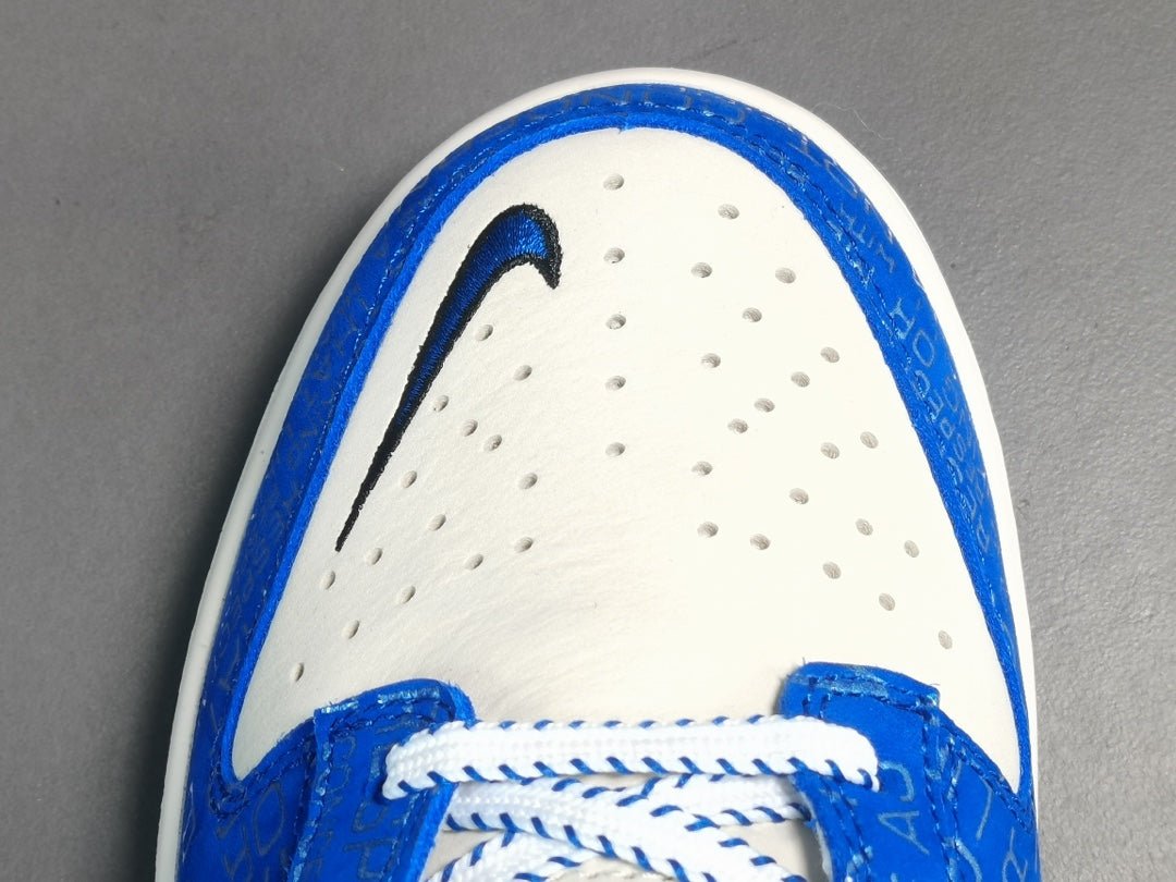 NIKE DUNK x JACKIE ROBINSON - Phantom Kicks