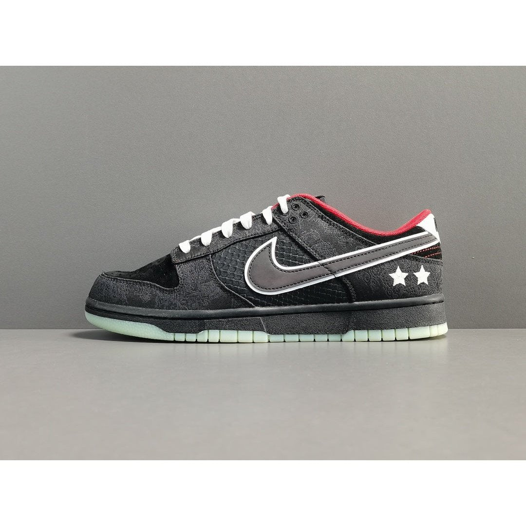 NIKE DUNK x LPL LEAGUE OF LEGENDS - Phantom Kicks