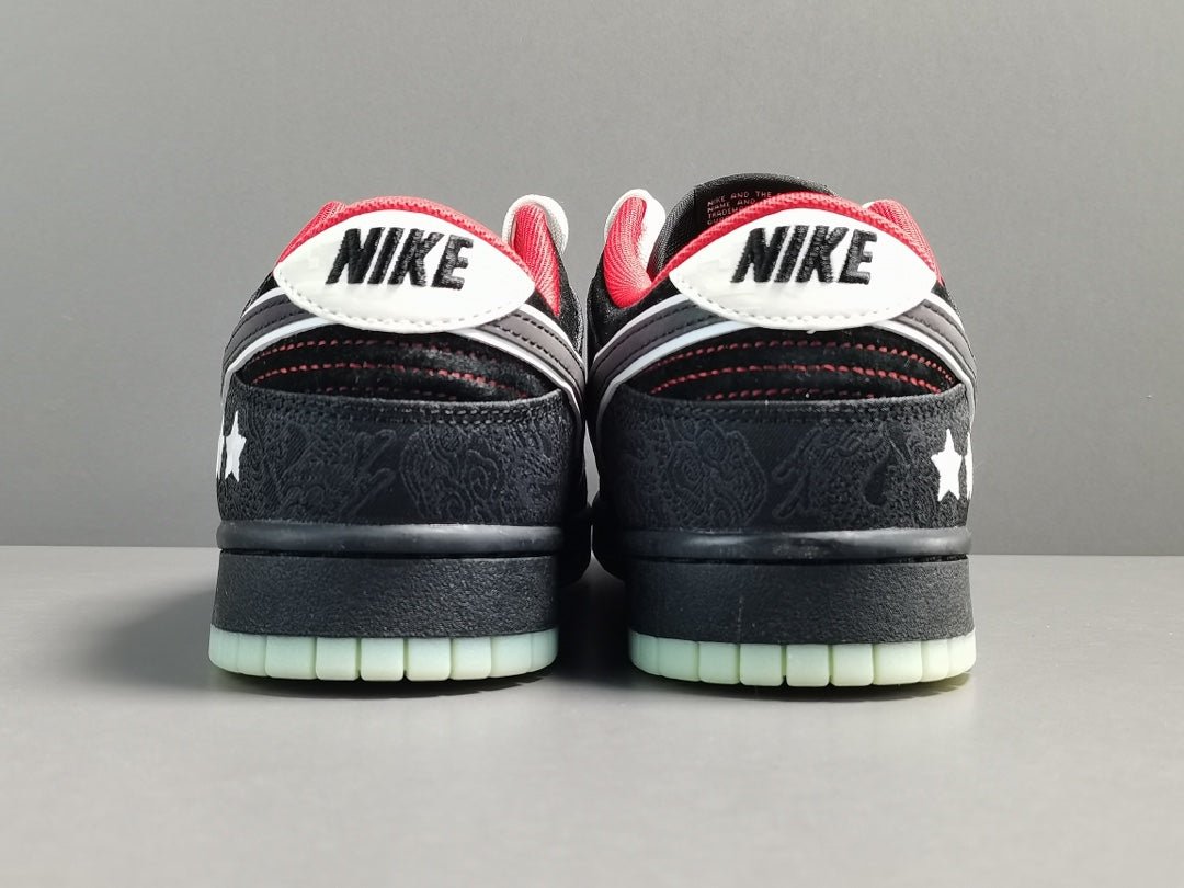 NIKE DUNK x LPL LEAGUE OF LEGENDS - Phantom Kicks