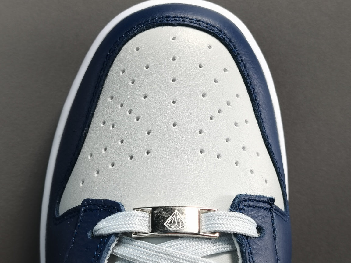 NIKE DUNK x NBA 75TH ANNIVERSARY BROOKLYN NETS - Phantom Kicks
