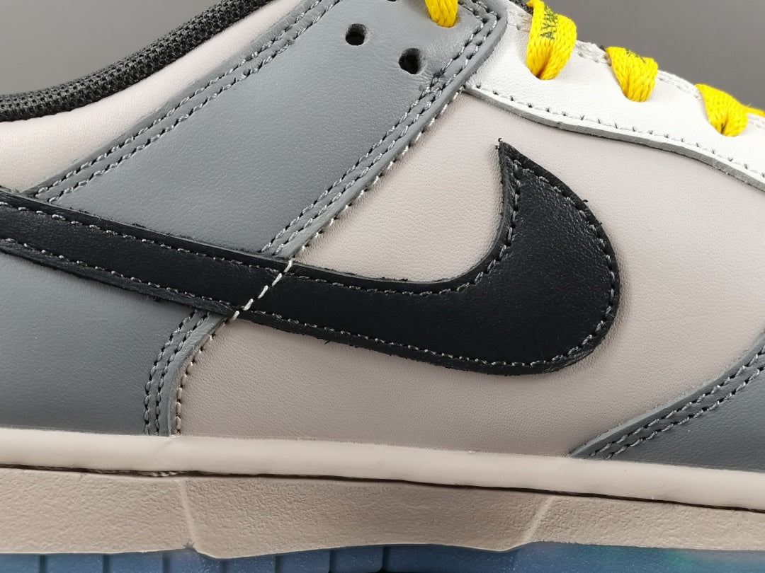 NIKE DUNK x NORTH CAROLINA - Phantom Kicks