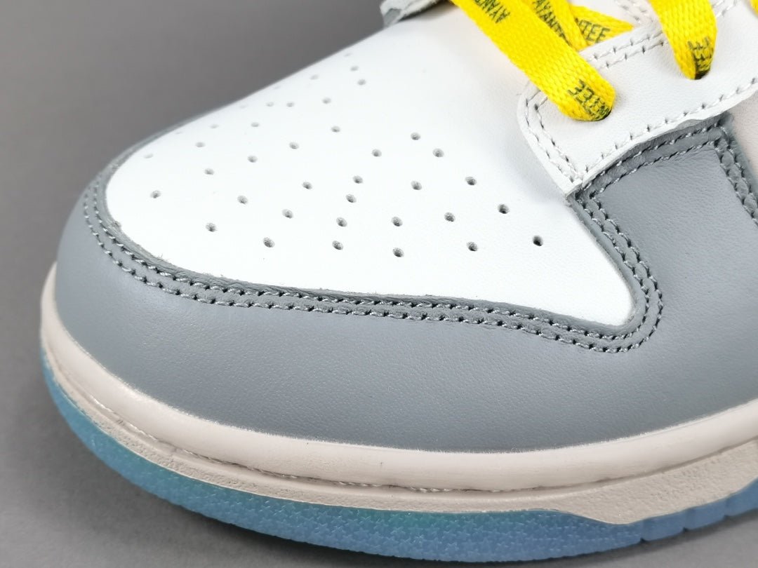 NIKE DUNK x NORTH CAROLINA - Phantom Kicks