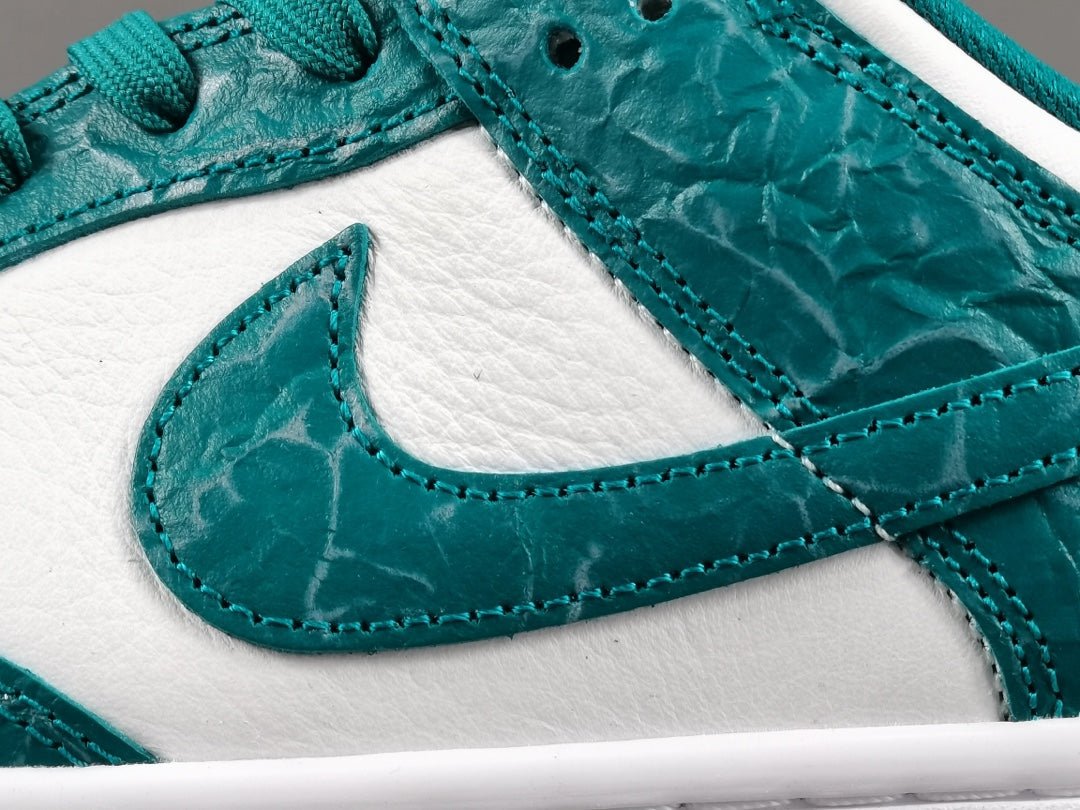 NIKE DUNK x OCEAN - Phantom Kicks