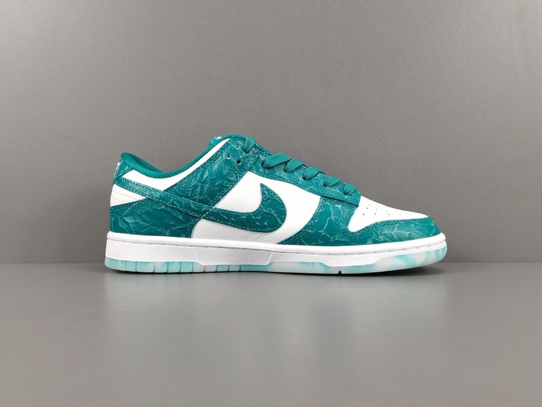 NIKE DUNK x OCEAN - Phantom Kicks