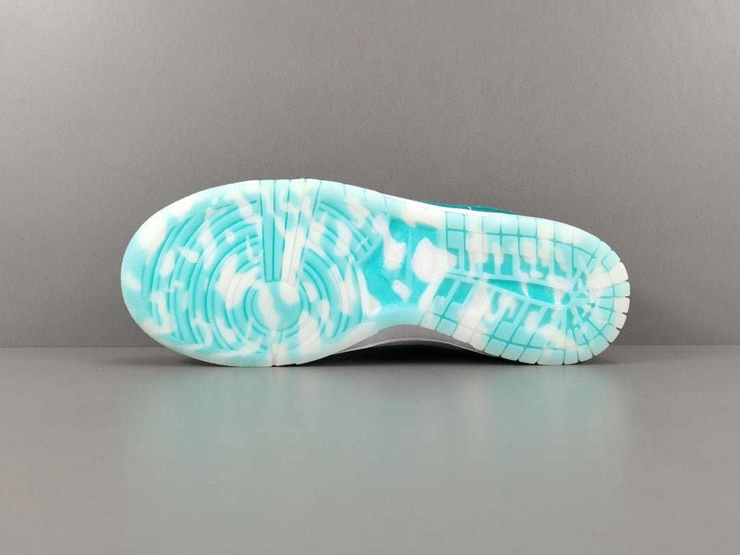 NIKE DUNK x OCEAN - Phantom Kicks