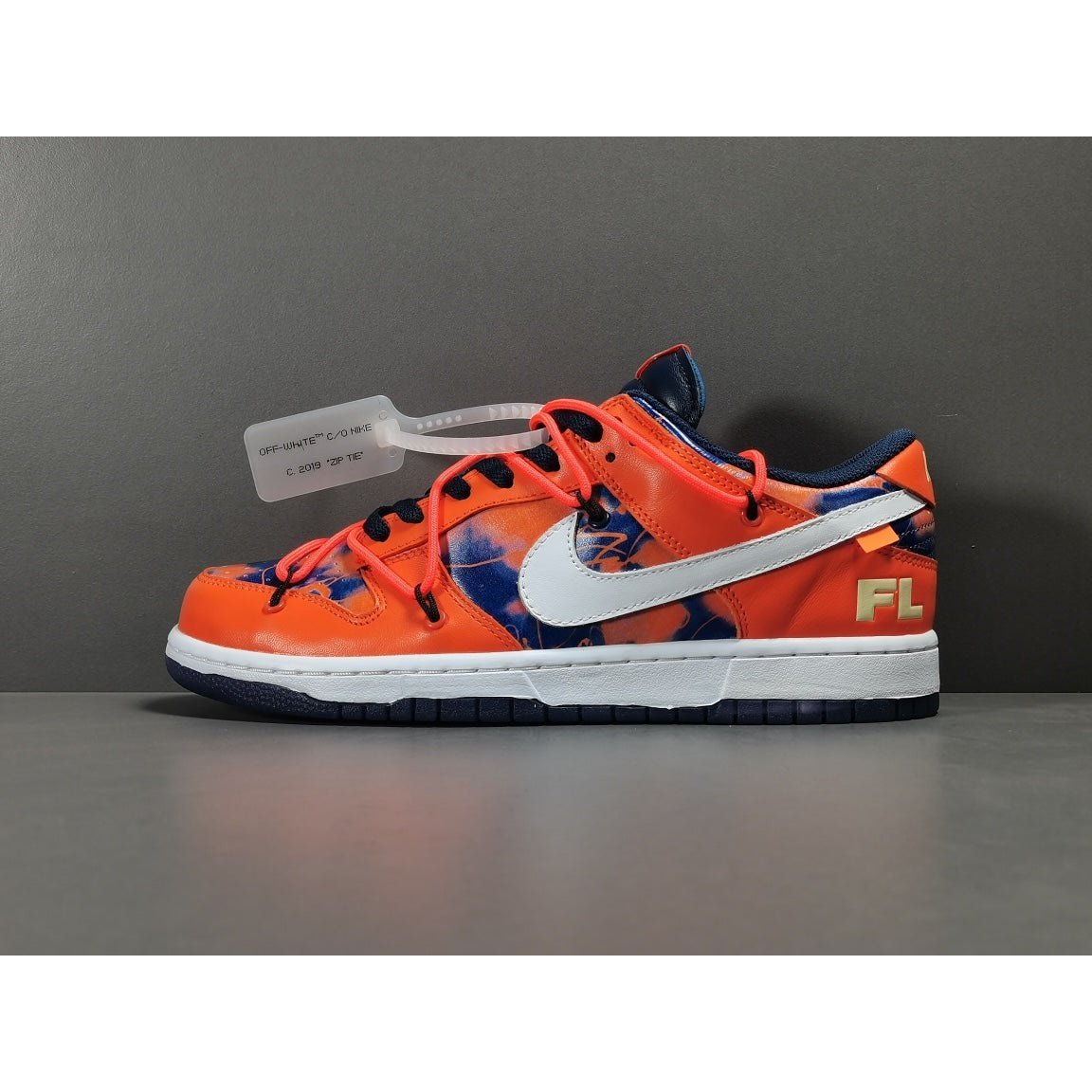 NIKE DUNK x OFF-WHITE FUTURA SYRACUSE - Phantom Kicks