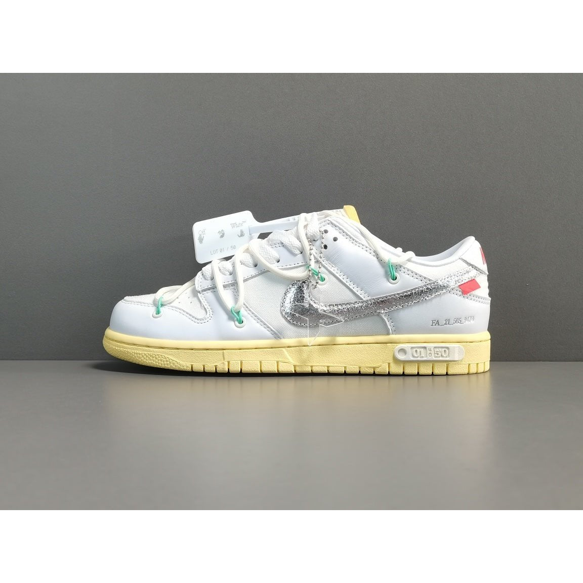 NIKE DUNK x OFF-WHITE LOT 01 - Phantom Kicks