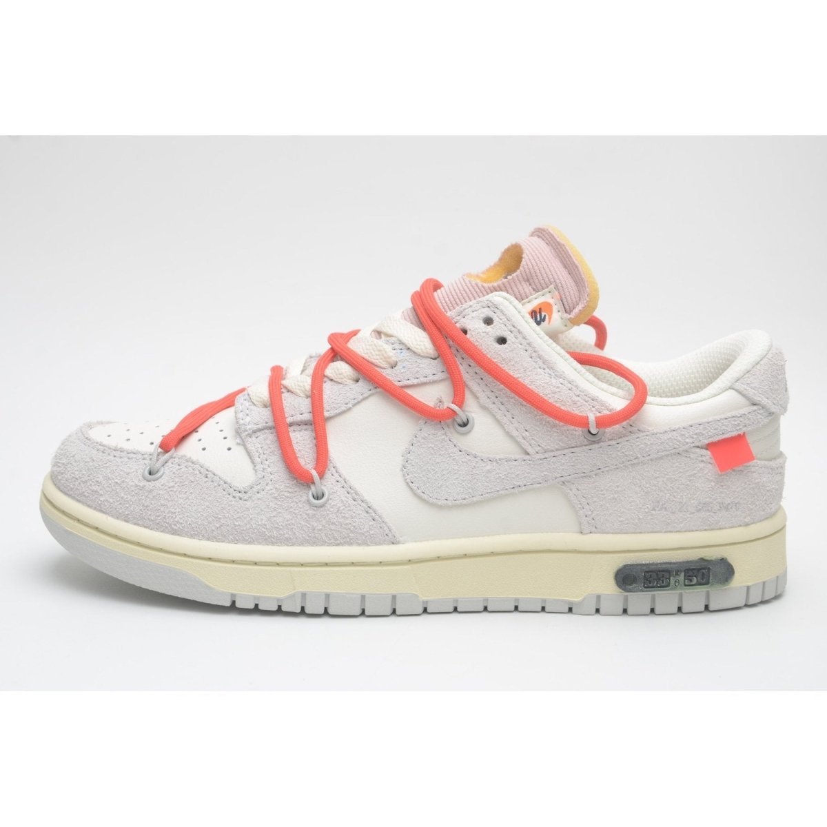 NIKE DUNK x OFF-WHITE LOT 33 - Phantom Kicks