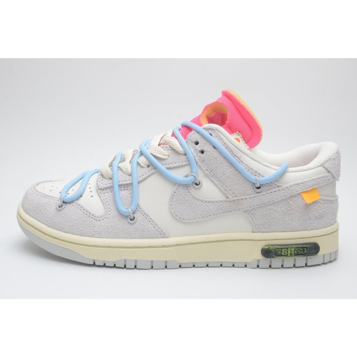 NIKE DUNK x OFF-WHITE LOT 38 - Phantom Kicks