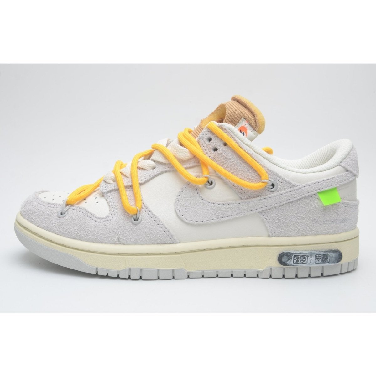NIKE DUNK x OFF-WHITE LOT 39 - Phantom Kicks