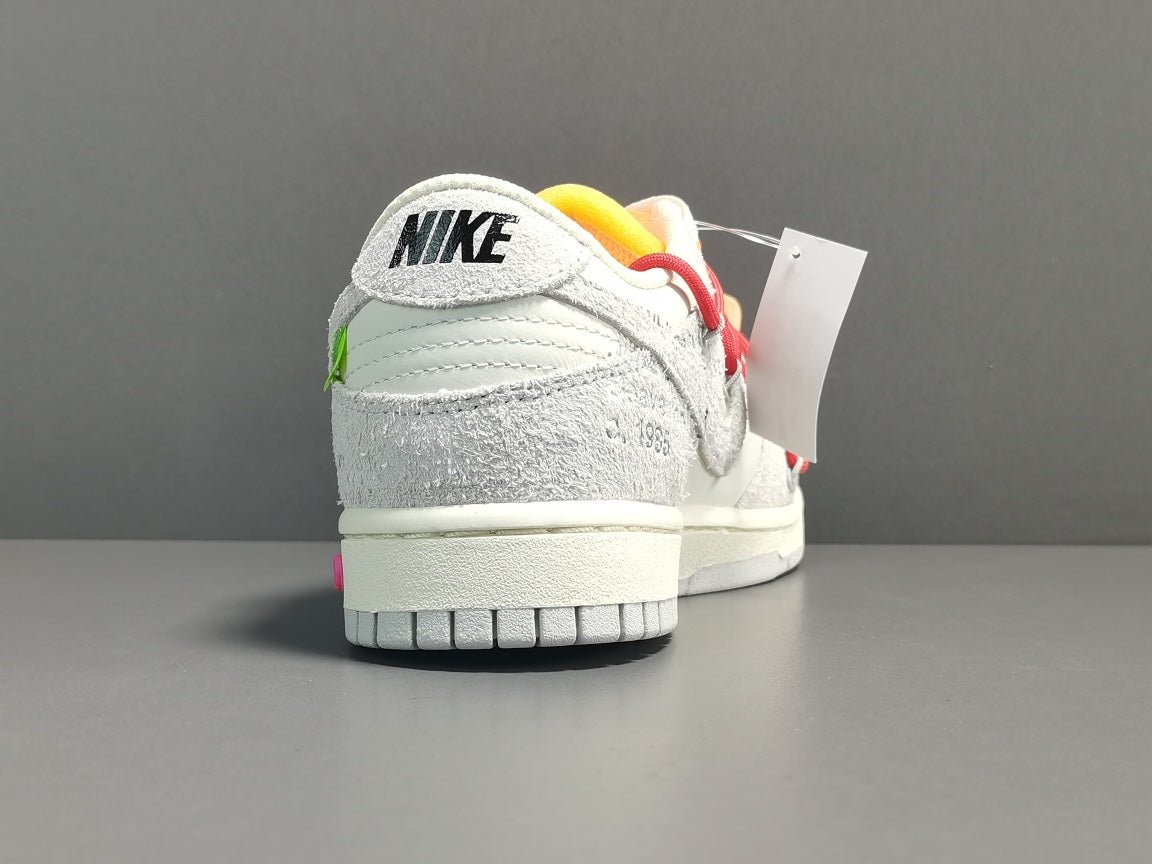 NIKE DUNK x OFF-WHITE LOT 40 - Phantom Kicks