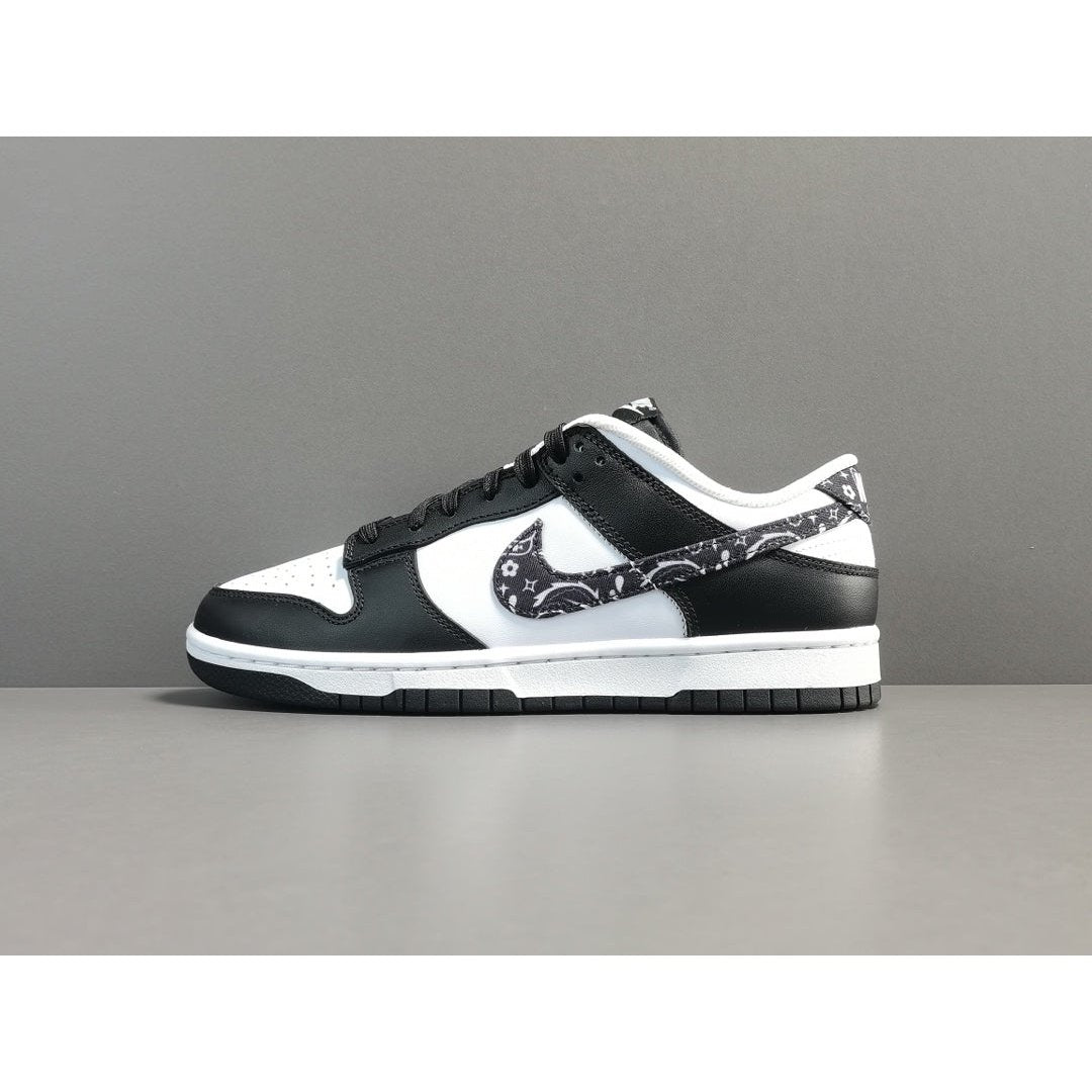 NIKE DUNK x PAISLEY PACK BLACK - Phantom Kicks
