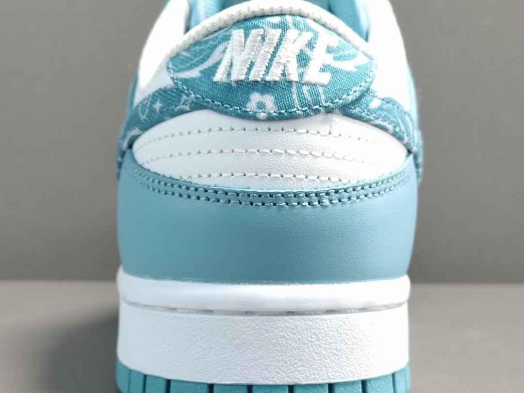 NIKE DUNK x PAISLEY PACK WORN BLUE - Phantom Kicks