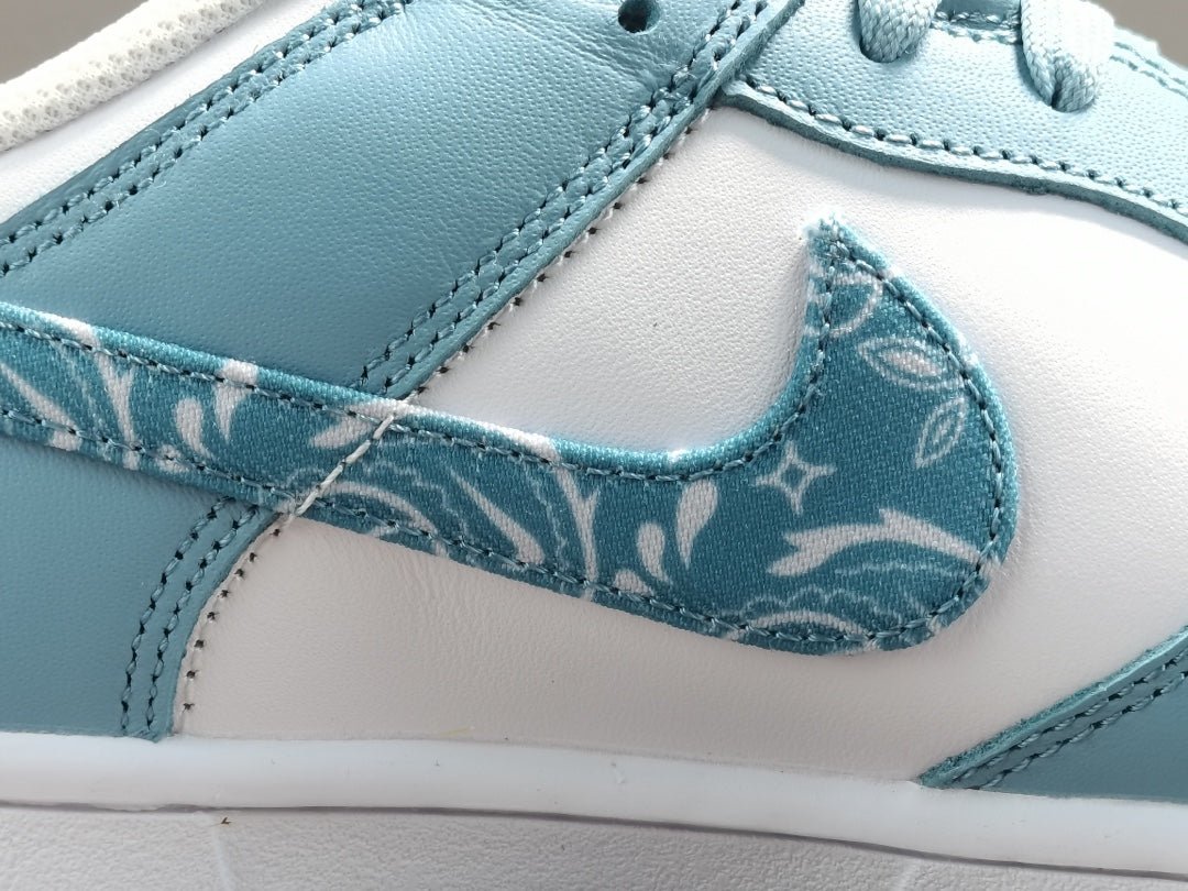 NIKE DUNK x PAISLEY PACK WORN BLUE - Phantom Kicks