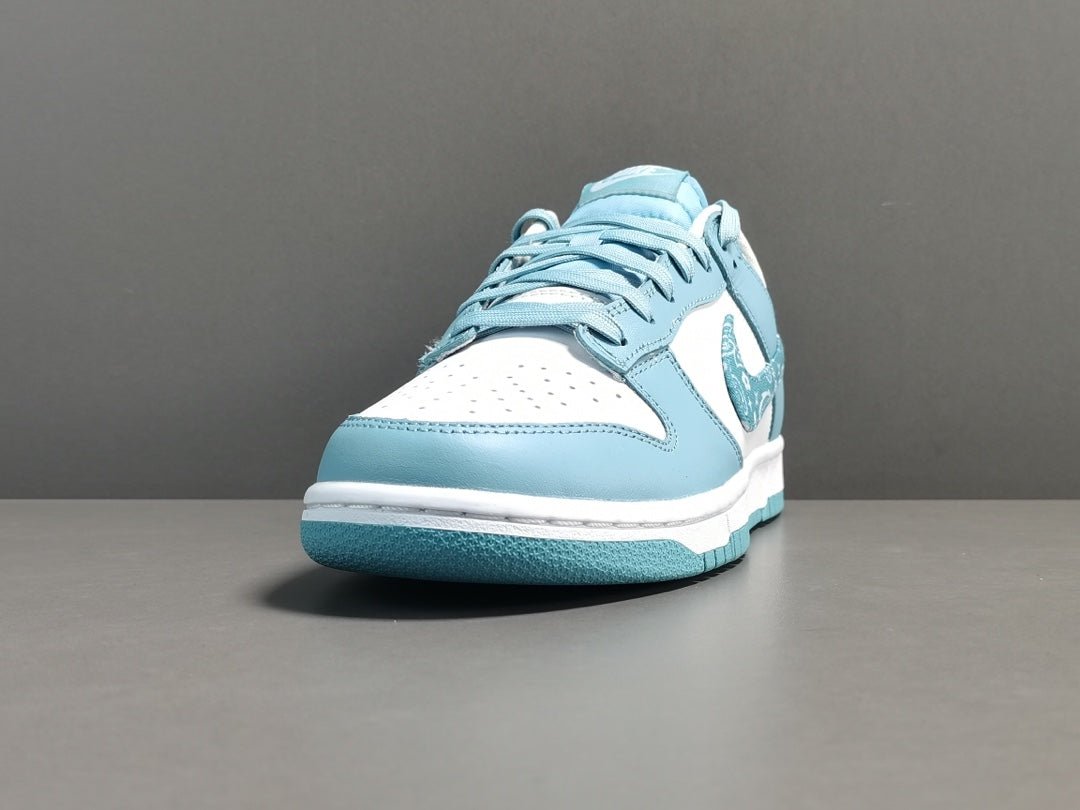 NIKE DUNK x PAISLEY PACK WORN BLUE - Phantom Kicks