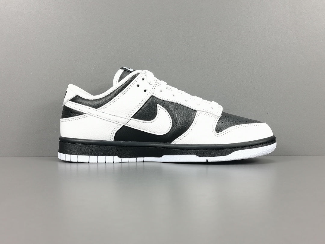 NIKE DUNK x REVERSE PANDA - Phantom Kicks