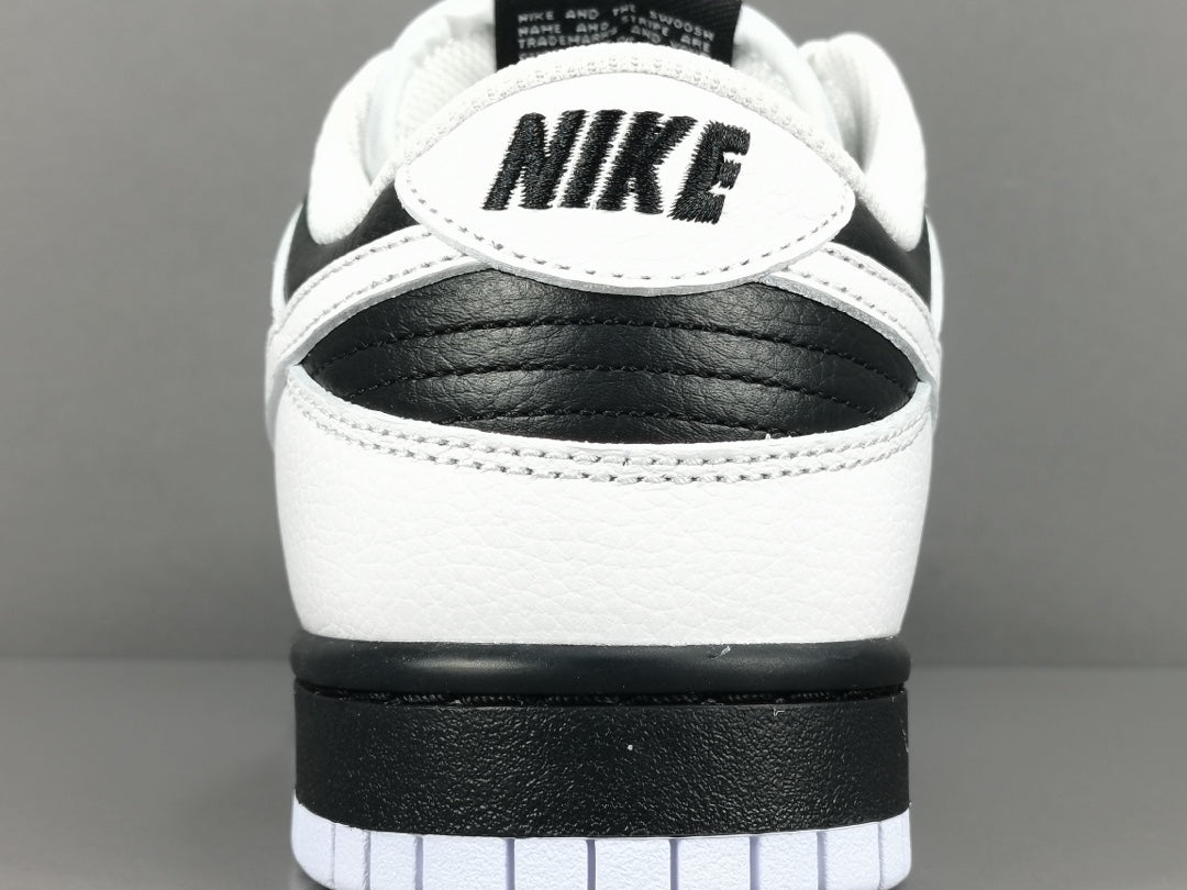 NIKE DUNK x REVERSE PANDA - Phantom Kicks