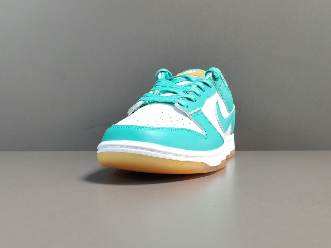 NIKE DUNK x TEAL ZEAL - Phantom Kicks
