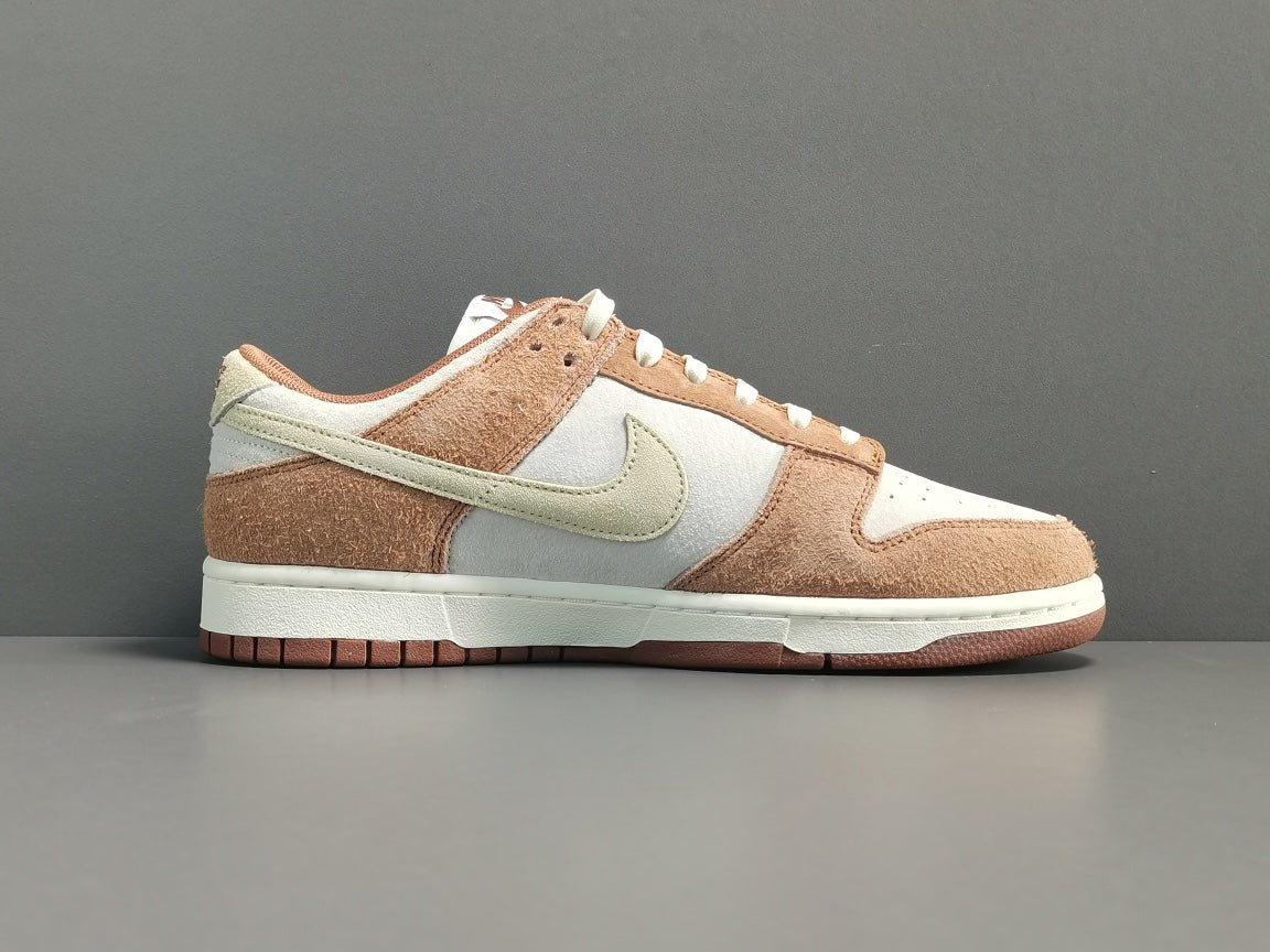 NIKE DUNK x TRD - Phantom Kicks
