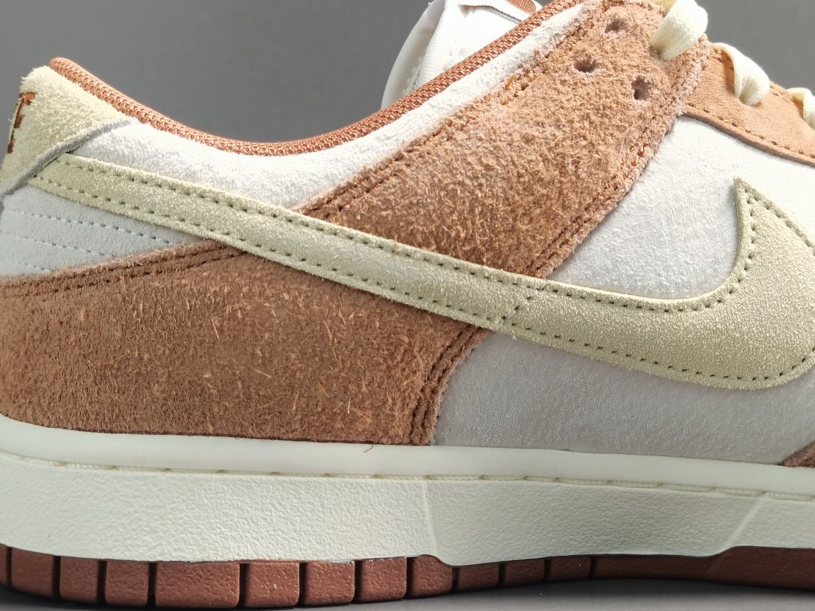NIKE DUNK x TRD - Phantom Kicks