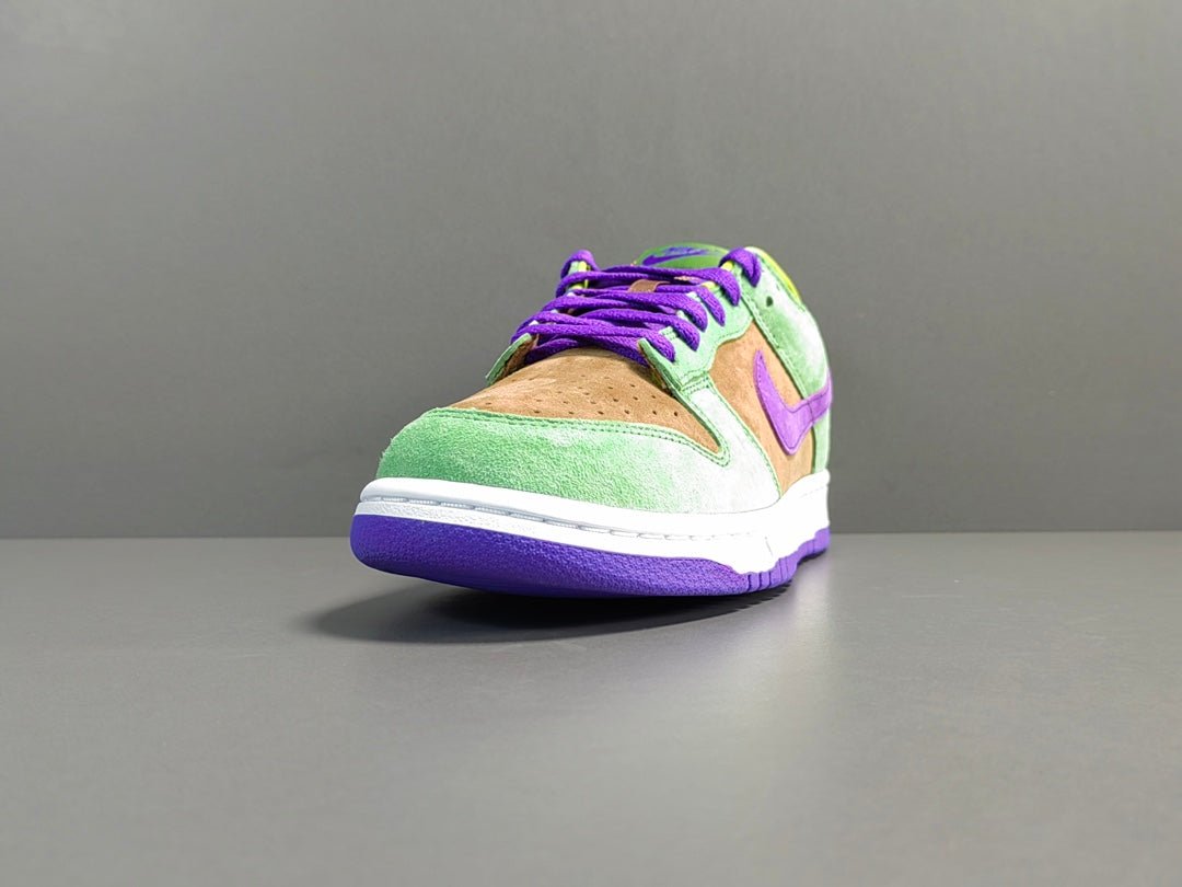 NIKE DUNK x VENEER - Phantom Kicks