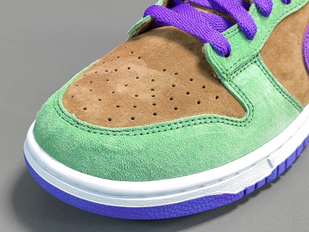 NIKE DUNK x VENEER - Phantom Kicks