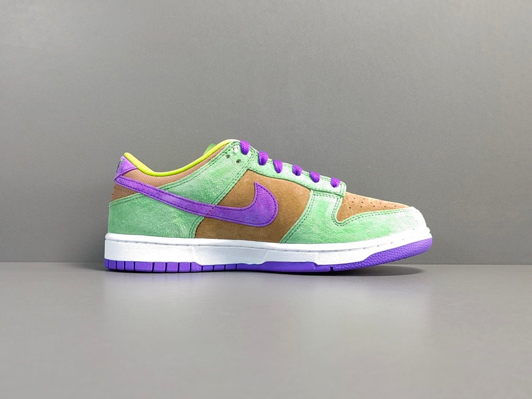 NIKE DUNK x VENEER - Phantom Kicks