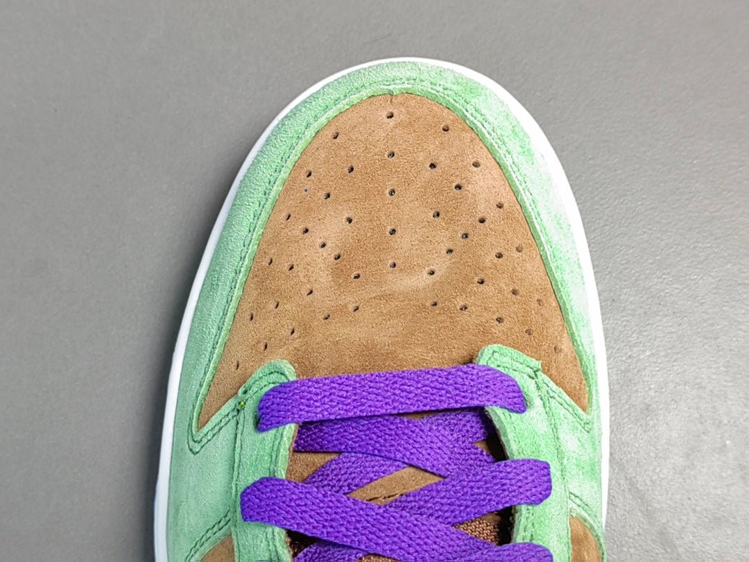 NIKE DUNK x VENEER - Phantom Kicks