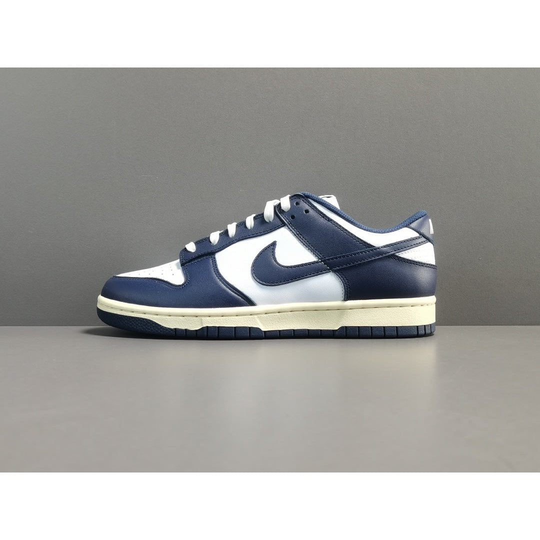 NIKE DUNK x VINTAGE NAVY - Phantom Kicks