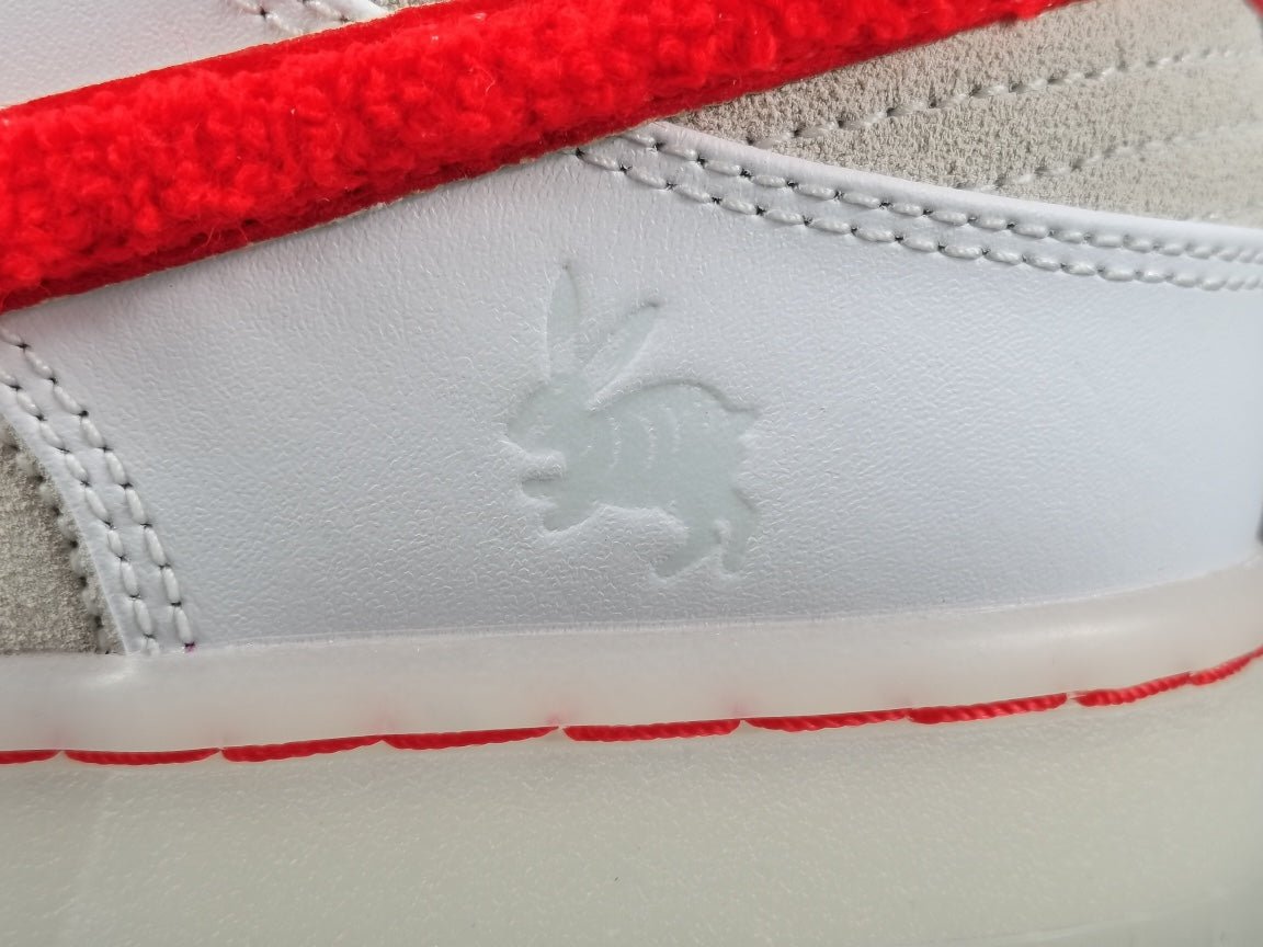 NIKE DUNK x YEAR OF THE RABBIT WHITE RABBIT - Phantom Kicks