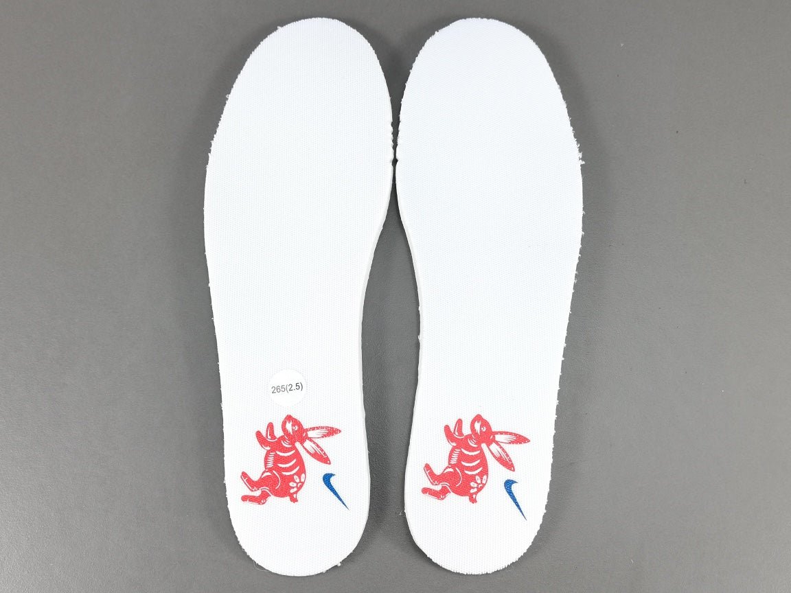 NIKE DUNK x YEAR OF THE RABBIT WHITE RABBIT - Phantom Kicks