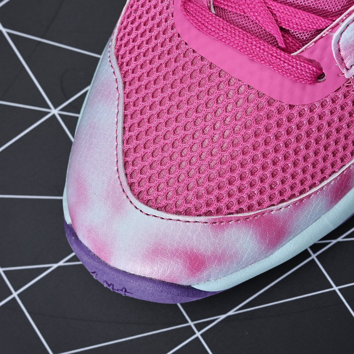 NIKE JA 1 x CHIMNEY - Phantom Kicks