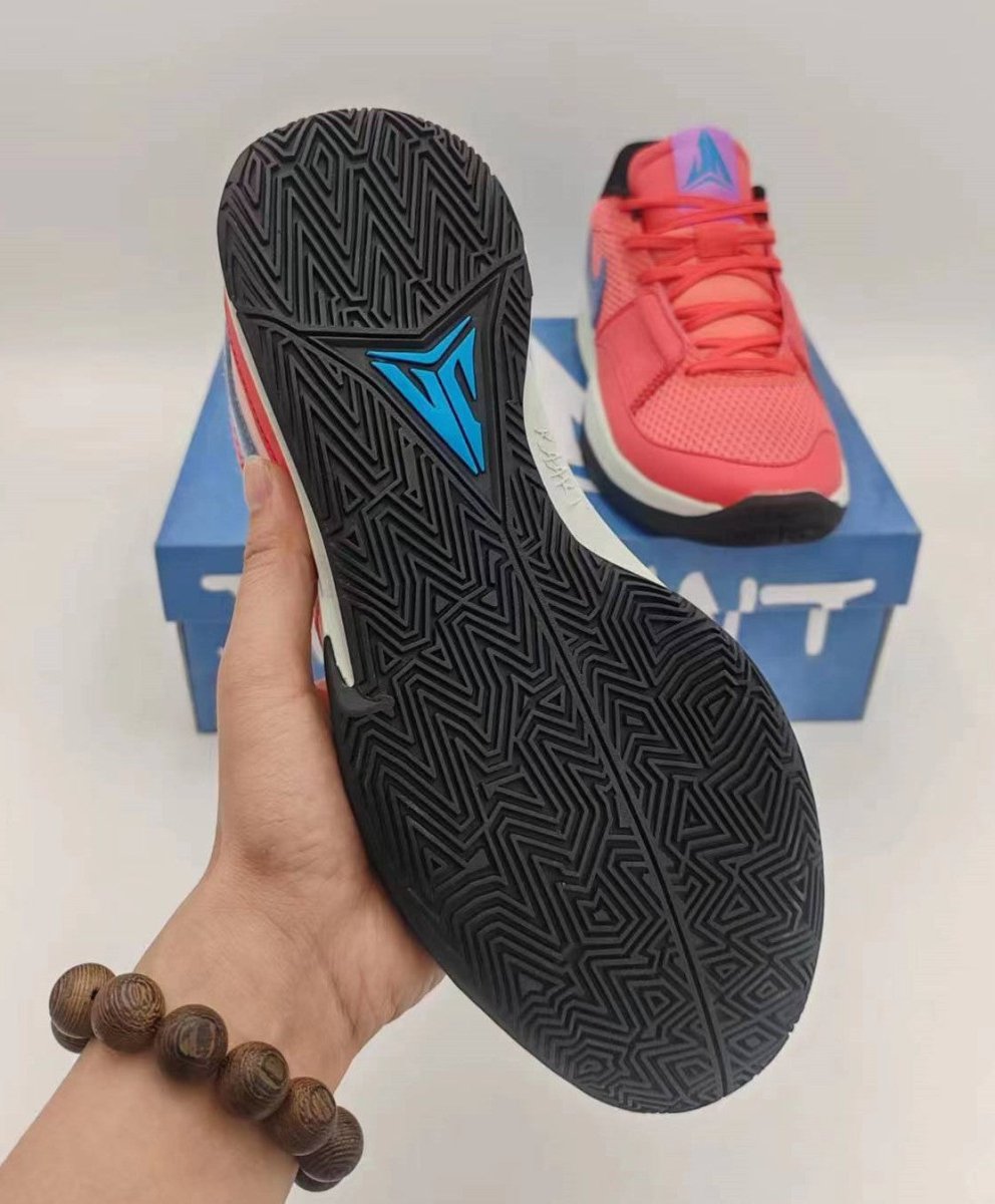 NIKE JA 1 x FUEL - Phantom Kicks