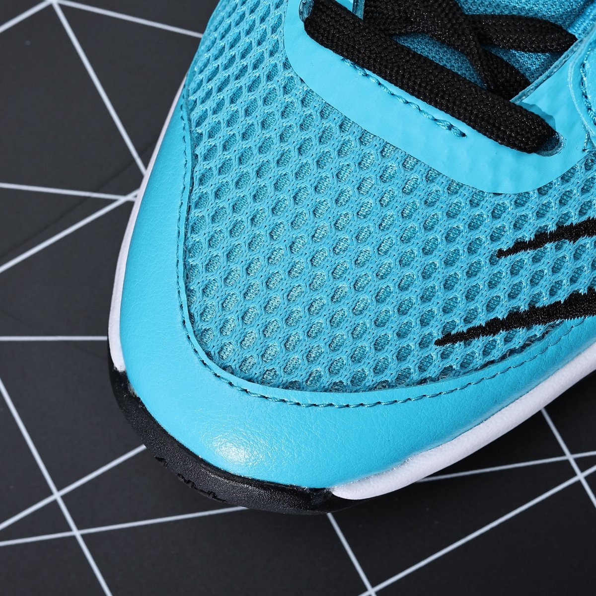 NIKE JA 1 x SCRATCH - Phantom Kicks