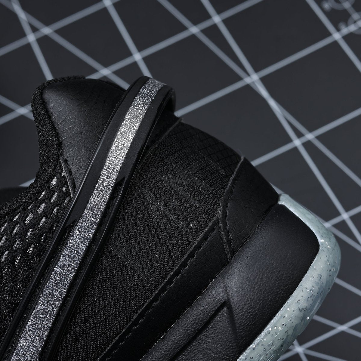 NIKE JA 1 x MIDNIGHT - Phantom Kicks