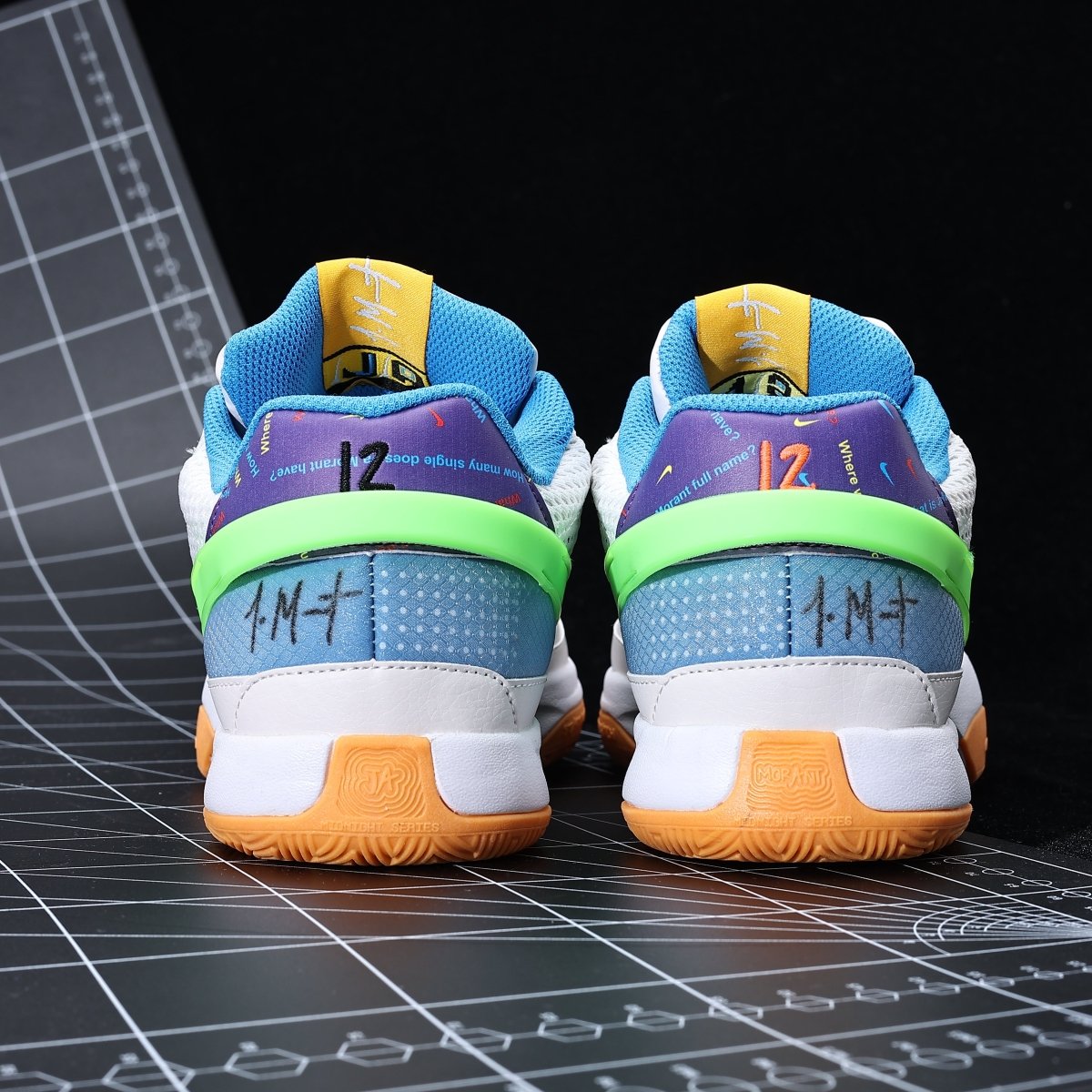 NIKE JA 1 x TRIVIA - Phantom Kicks
