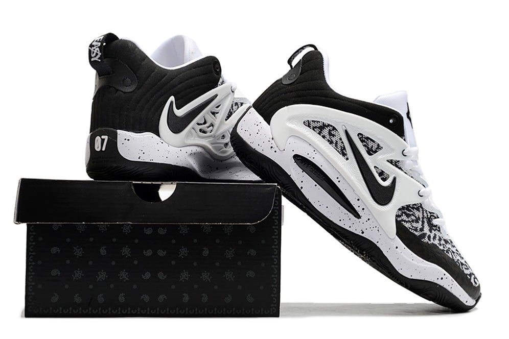 NIKE KD 15 TB x WHITE BLACK - Phantom Kicks